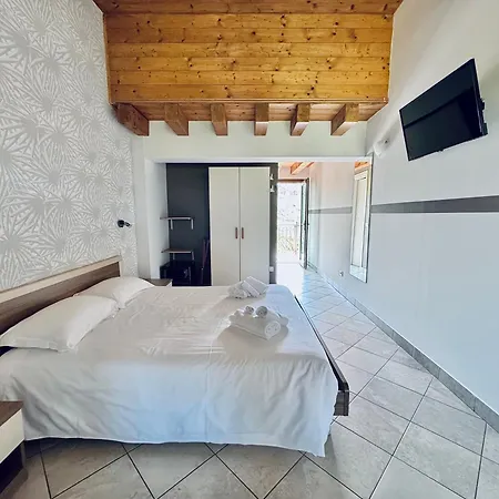 Agriturismo B&B Cascina Reciago Desenzano del Garda Exterior photo